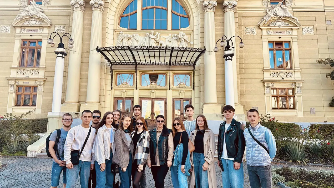 Оглядова екскурсія центральною частиною Чернівців